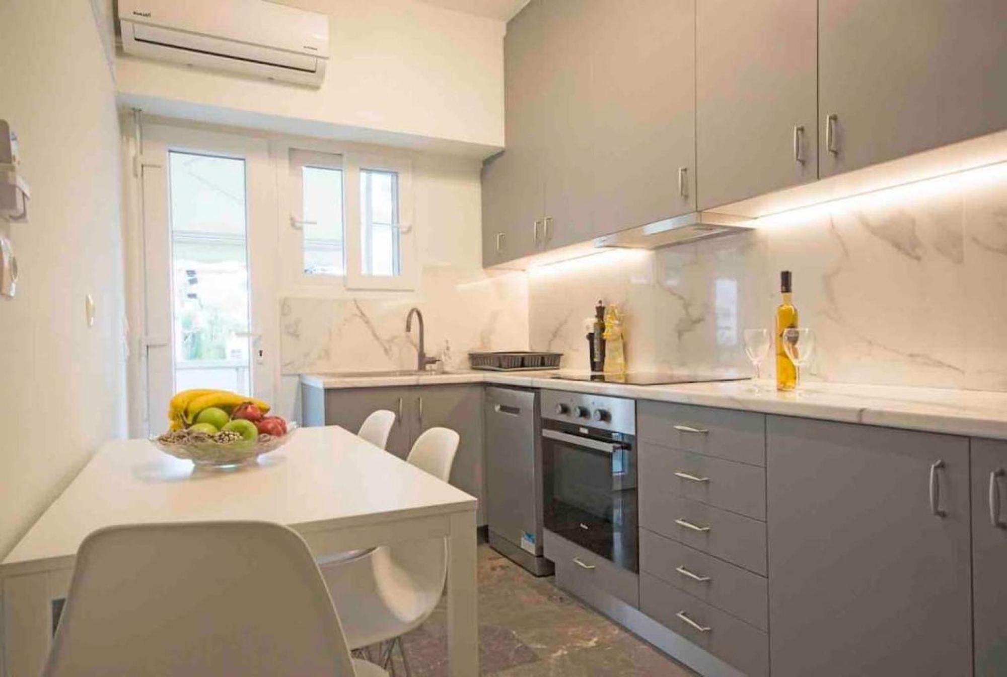 Alkuoni Lux Flat At Pfaliro Athen Exterior foto